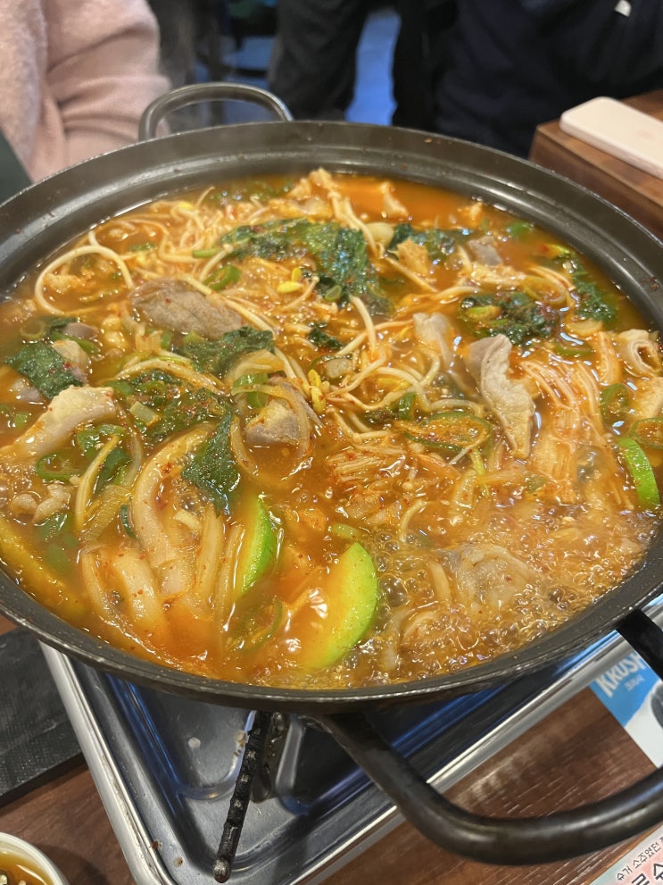  잠실 곱창 맛집 ‘잠실황소곱창’ 곱창전골 추천!