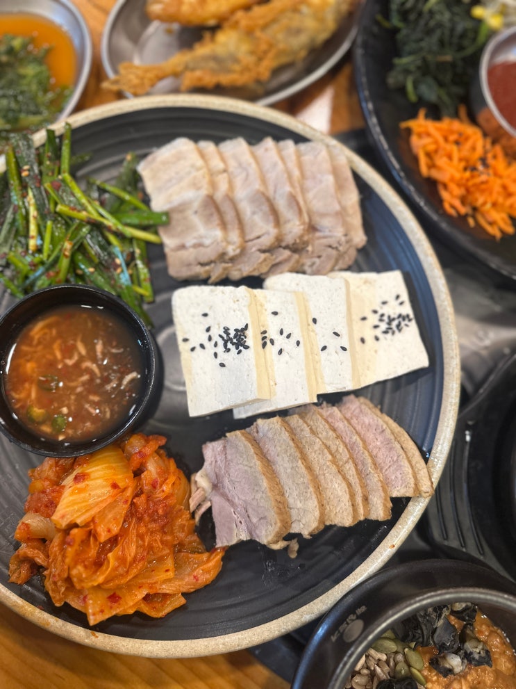  부평 쌈밥 가성비 맛집! 가족모임 장소로 딱 좋은 ‘콩뜨는집’ 후기