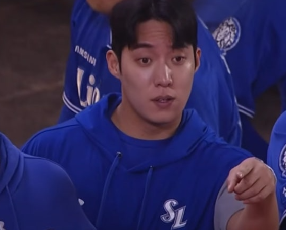 원태인 정색 '욕설 세리머니 <b>논란</b>' <b>김건우</b> 실력과 <b>인성</b> 갖추길..... 