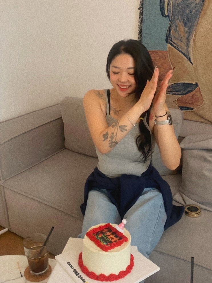  멋없는 히키코모리 씹찐따의 우울한 일상