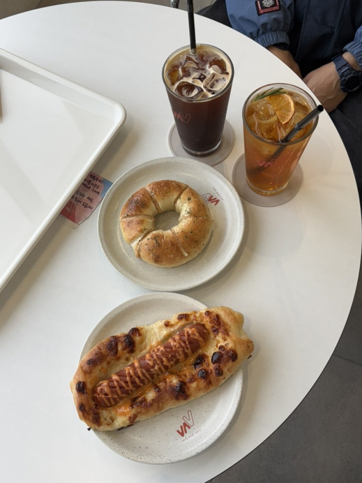  익산 모현동 대형 카페 베이글 베이커리 맛집, 바브