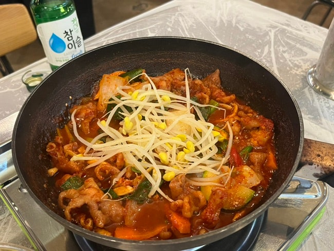  아산 용화동 야식 가볍게먹는곳에서 닭발과 잔치국수