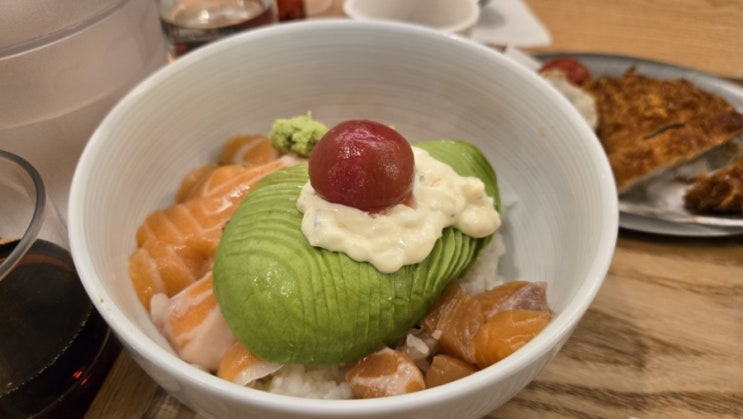  서울숲맛집 추천 : 오후 (하나하나 맛있던 연어덮밥 존맛집)