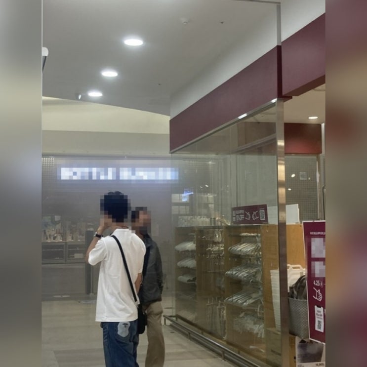 [속보] <b>잠실 롯데</b>월드 <b>롯데마트</b> <b>화재</b> 발생… 공사 중 <b>용접</b> 불꽃... 