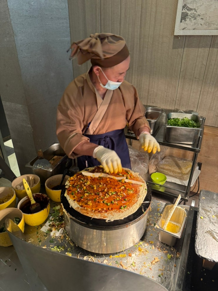  상하이 노보텔 클로버 조식후기上海康桥诺富特酒店 지엔빙,수제만두