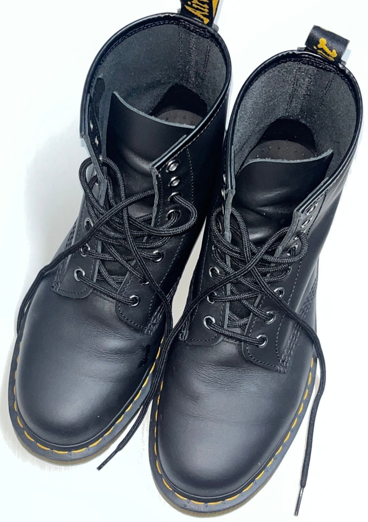  [DR. MARTENS] 매트한 매력의 1460 나파 "닥터마틴" 8홀 워커부츠 1달 사용 후기