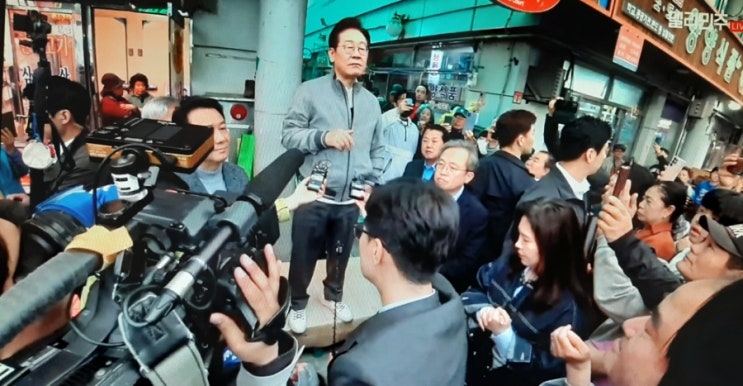 <b>이재명 후보</b> 강원도 태백 투어, 끝없는 <b>환호</b> 속 연설..이례적... 
