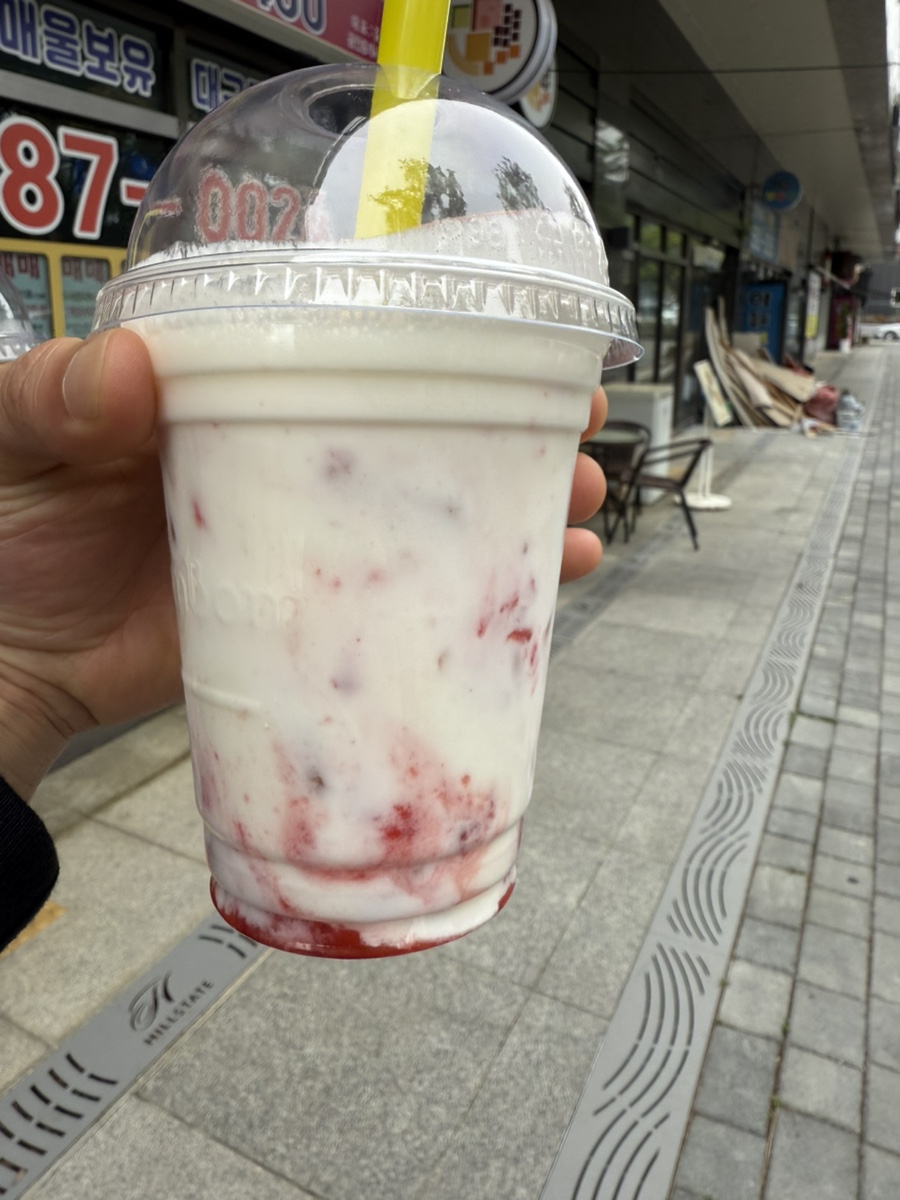 카페봄봄 다사역점 사진 6