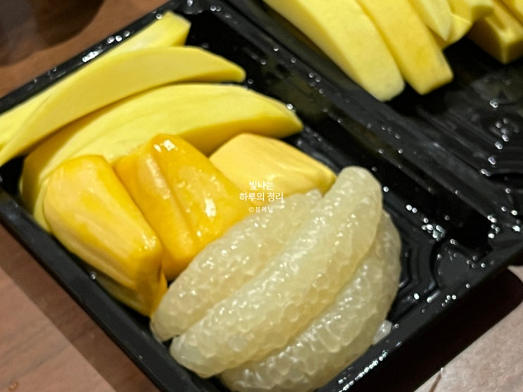 호치민 3일차 믿고 산 백화점 과일 실패 그나마 선방한 잭프룻