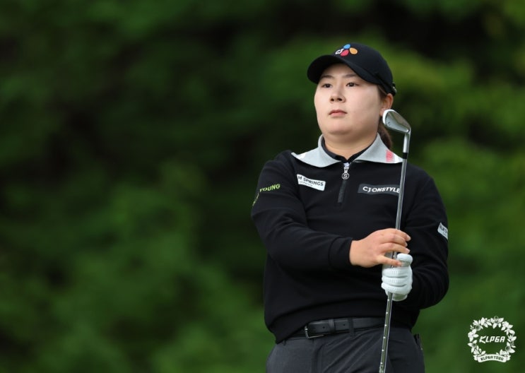 제47회 <b>KLPGA 챔피언십</b> 3라운드 단독 <b>선두</b> <b>홍정민</b>
