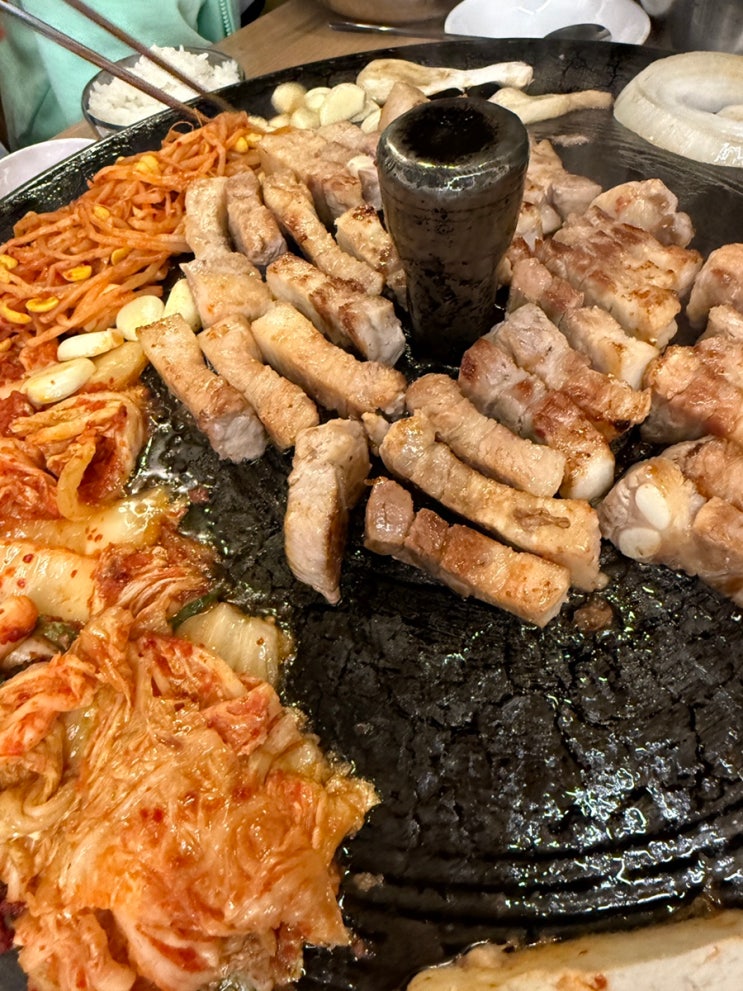  의정부, 호원동 삼겹살 맛집 싹쓰리 솥뚜껑 김치 삼겹살! (김치, 파김치 찐으로 맛있습니다.)