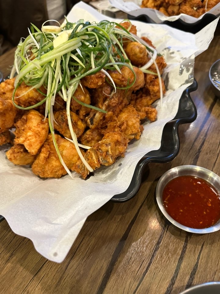  세종시 조치원 미쳐버린 바삭함으로 유명한 백종원 3대천왕 치킨맛집 <신흥파닭>(파닭)