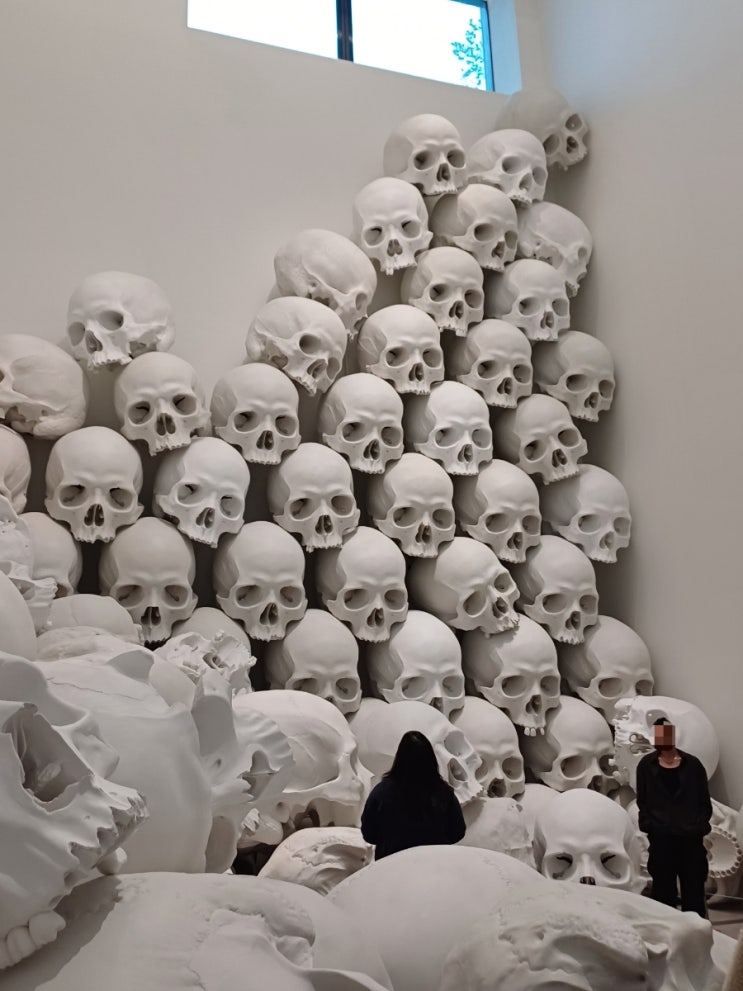  [안국역/국립현대미술관 서울] 론 뮤익(Ron Mueck) 개인전 리뷰_실제보다 더 실제같은 조각들