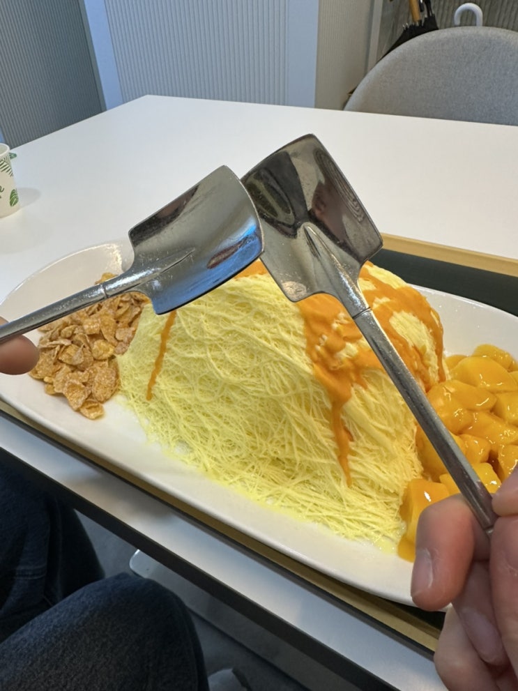  [수원/영통역] 타래퀸_수원빙수먹고왔는데 이 망고... 나보다 달콤한 듯;; 솔직 후기