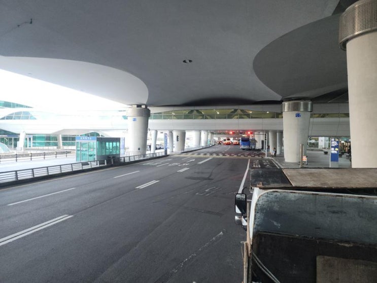  건설폐기물처리｜인천 공항  매장리뉴얼 공사 폐기물수거