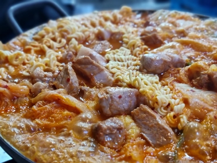 국회의사당 김치찌개 맛집 김삼보 여의도점 내돈내산 방문 후기 국회의사당 김치찌개 맛집 김삼보 여의도점 내돈내산 방문 후기