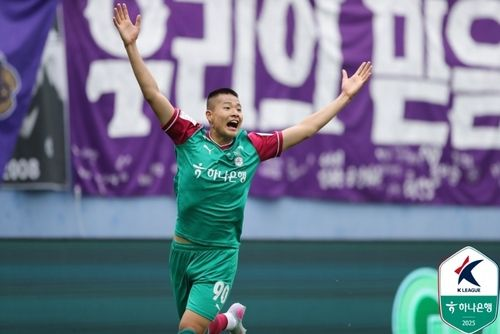  2007년생 김현오 데뷔골…선두 대전, 안양 꺾고 3연승(종합)