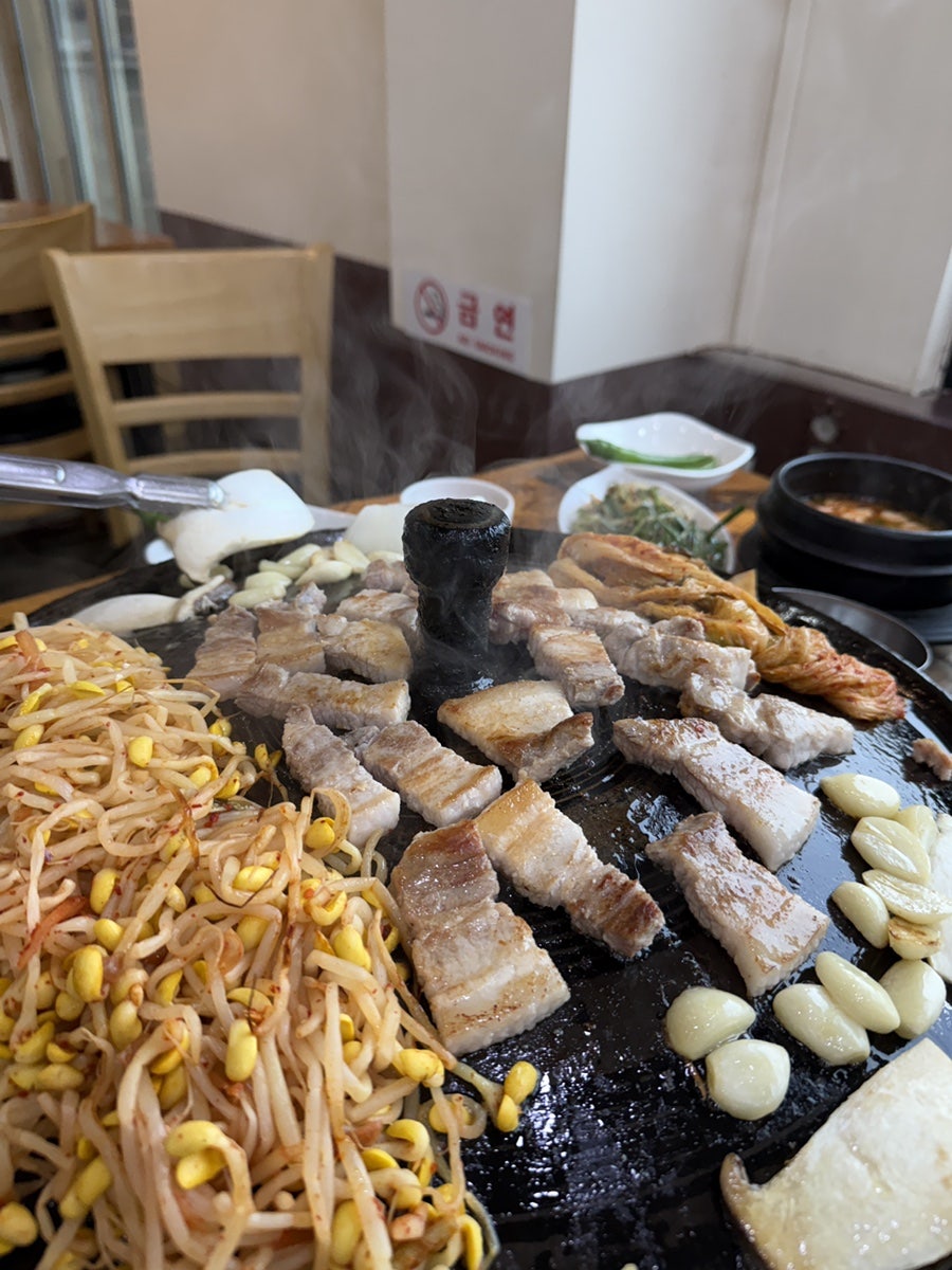 솔모루솥뚜껑삼겹살 사진 1
