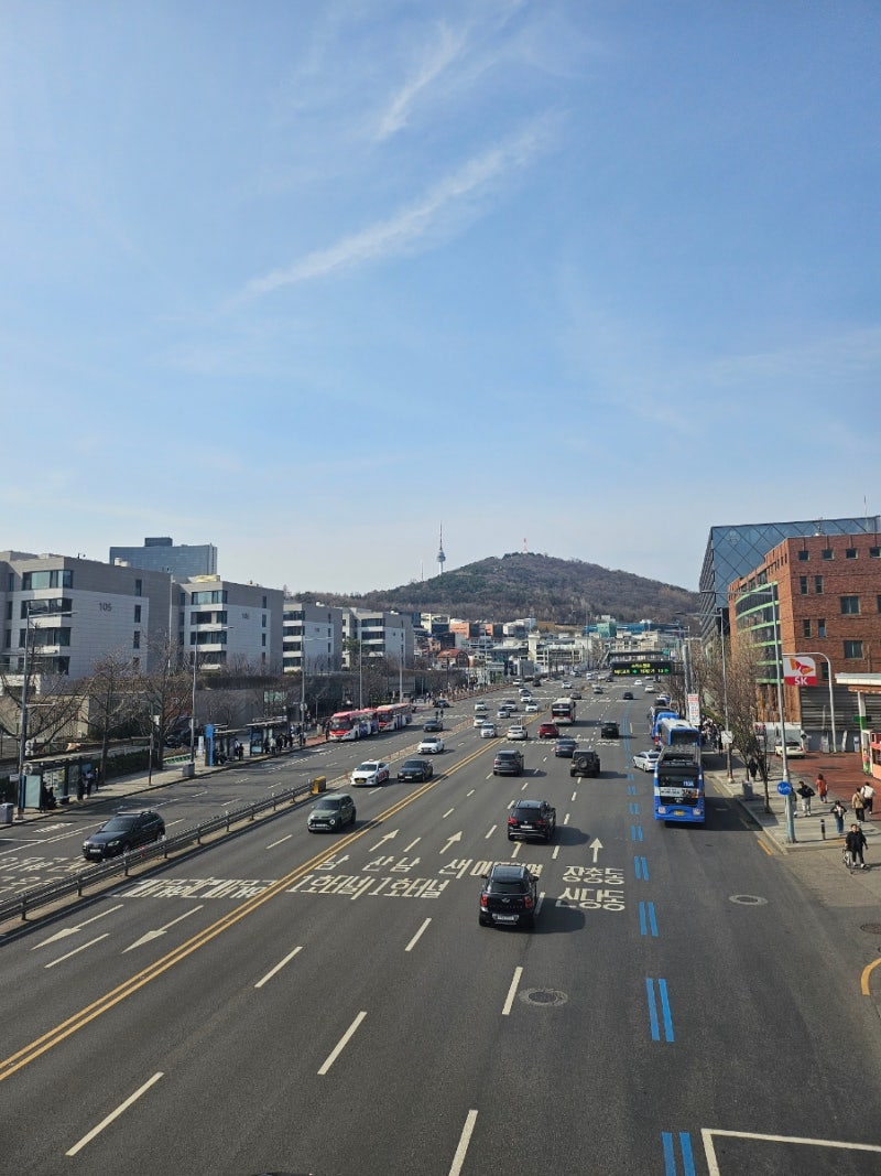 [정진운 전시회 후기] 한남동 갤러리그라프에서 아날로그와 디지털 감성 충전한 날 (2025 전시....