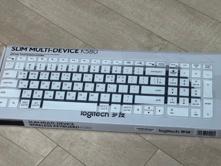  로지텍 무선 키보드 K580, 7년 만에 다시 품에 안기다