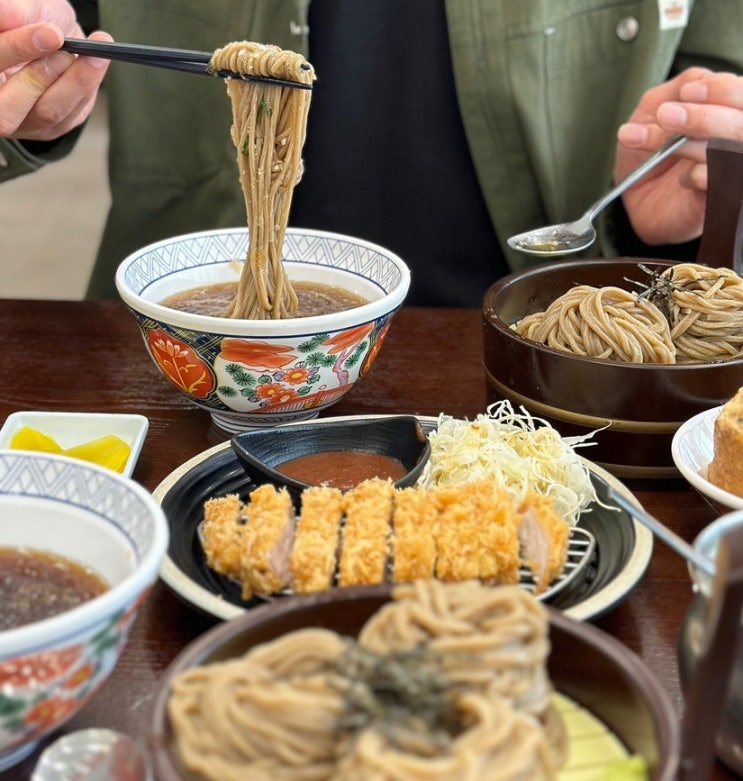  백운호수 맛집 삼동소바 백운호수점, 안양 가족외식 (아기의자 있음)