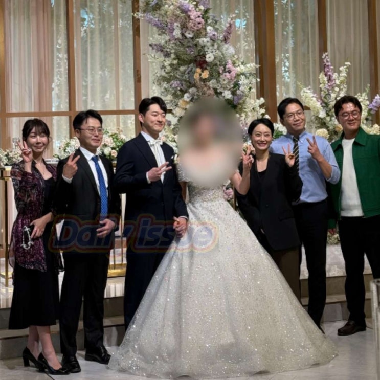 <b>나솔</b> 22기 영호 결혼식 뜨거운 현장 포착, 화려한 하객과 불참 이유 (....