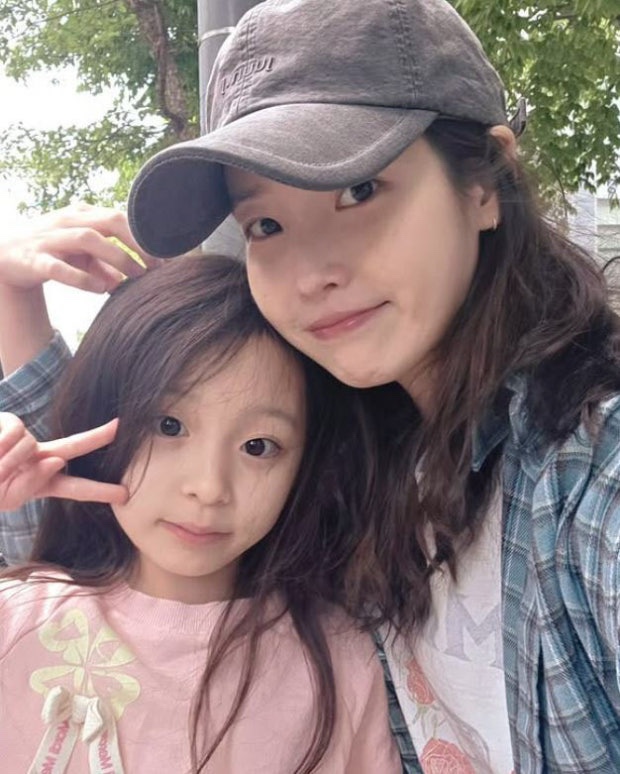 <b>아이유</b><b>어린이날</b>에도 <b>기부</b> 천사! 자립 청소년·장애 아동... 