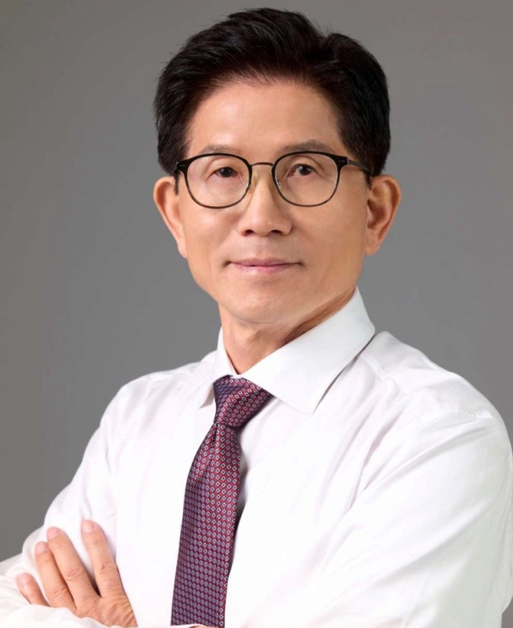 국민의힘 대선 후보 <b>김문수</b>, 당 지도부와의 갈등 속 <b>일정 중단</b>... 