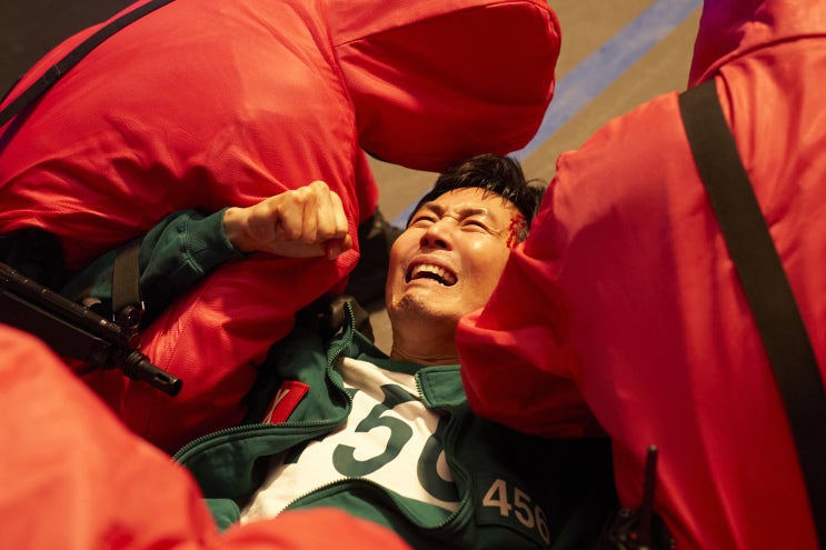“<b>마지막 게임</b>의 문이 열렸다…‘<b>오징어 게임</b> 시즌3’, 관의... 