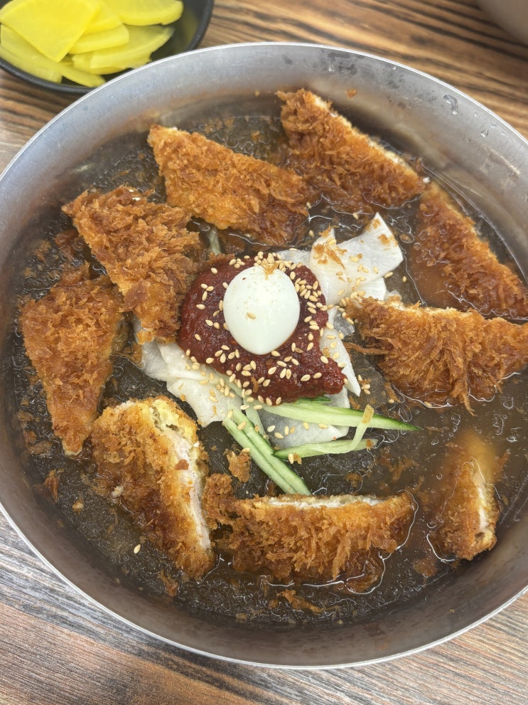  부천사람은 다 아는 짱이네매콤돈까스냉면본점