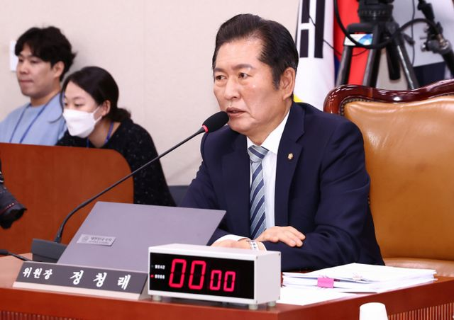  정청래 "대통령도 두번 탄핵한 나라… 대법원장이 뭐라고"