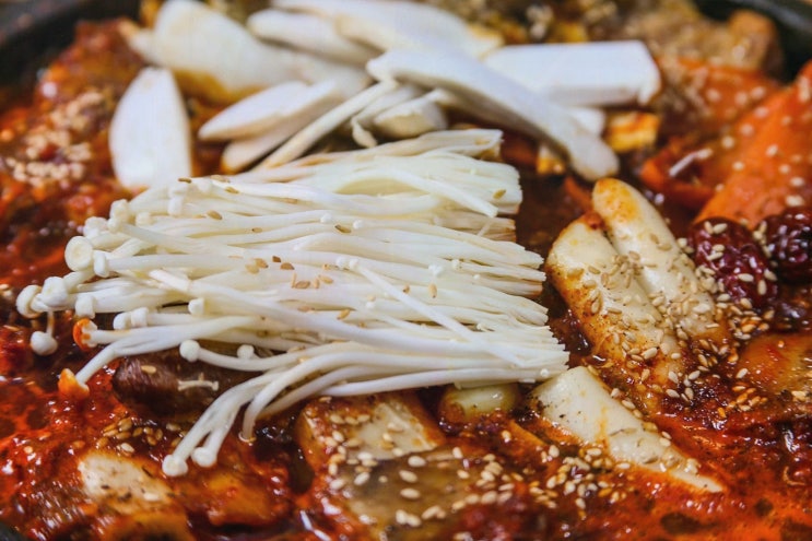  [맛집리뷰] 황장군 포항점에서 매운 갈비탕으로 완벽한 산책 후 식사