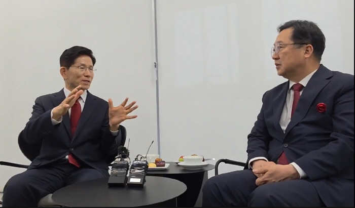 <b>대선후보</b>에 “충청, 덧붙는 존재아냐…대전·충청권 <b>정책</b> 배려... 