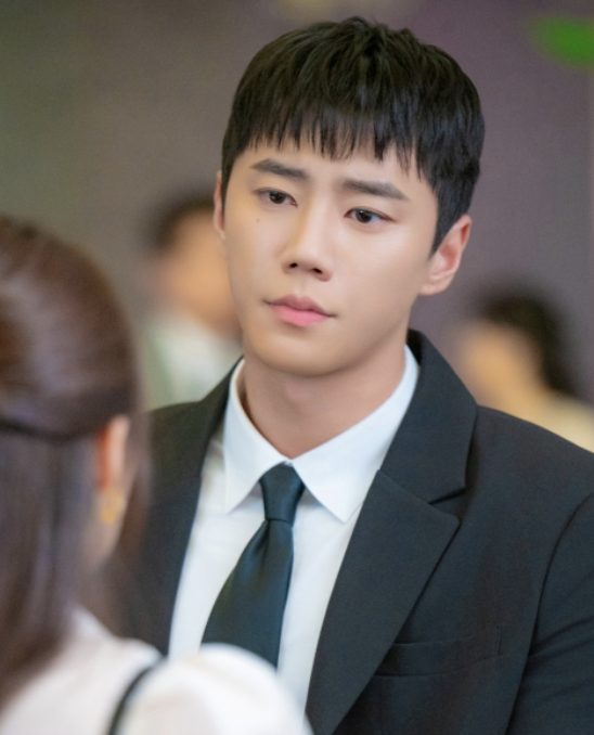 전 남친 앞에서 옷 찢긴 이유가 <b>이준영</b>?! ‘<b>24시 헬스클럽</b>’... 