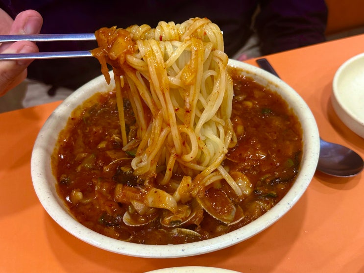  전주 물짜장 맛집) 노벨반점 웨이팅 물짜장&짜장면&군만두 식사후기 (강아지 있음)