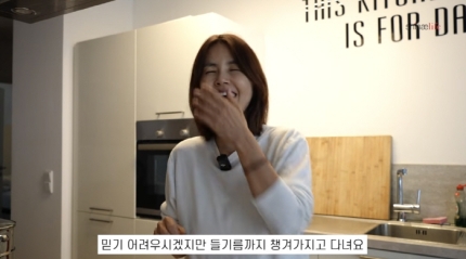  신애라의 50kg 유지 비법, 알고 보니 ‘소소한 습관’ 때문?!신애라 체중 관리 비결 공개! 억지 다이어트는 NO,50kg 꾸준히 유지하는 신애라의 일상