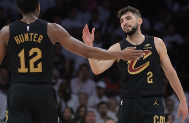 2024-25시즌 NBA 미국 프로농구 플레이오프 동부컨퍼런스 2라운드 2차전 클리블랜드 인디애나 2024-25시즌 NBA 미국 프로농구 플레이오프 동부컨퍼런스 2라운드 2차전 클리블랜드 인디애나