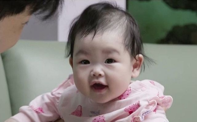 “타고났다” 박수홍 딸, 심상치 않네…아이돌도 놀란 카메라 아이컨택 (‘슈돌’)