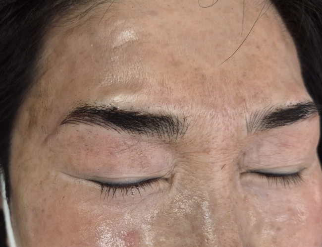  숱많은 비대칭눈썹 전주눈썹문신으로 교정!