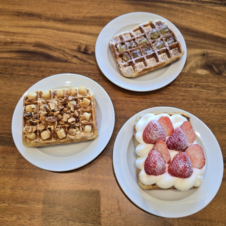  우장산역 카페 와플 맛집 더스위트리 안먹으면 손해