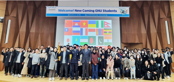  글로벌 캠퍼스인가, 무너지는 강의실인가 – 외국인 유학생 급증이 드러낸 한국 대학의 구조적 문제