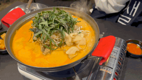  뚝섬역 근처 맛집 세련되고 담백하고 고소한 맷돌감자탕