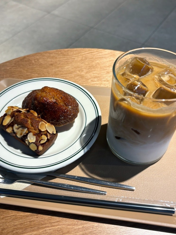  잠실새내 디저트 맛집 조용한 분위기 카페 200도