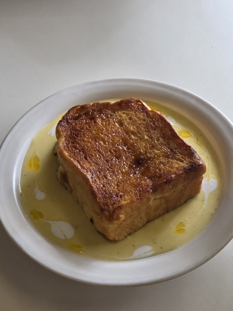  프렌치토스트 성지! 연남 카페 Pain Perdu 팽페르뒤