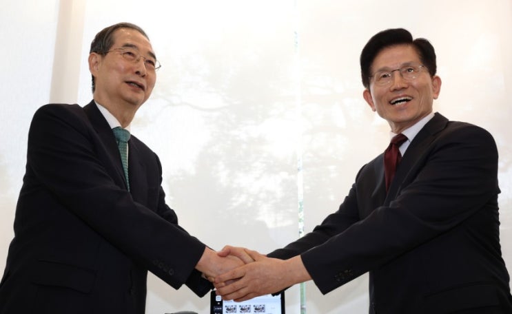 <b>김문수</b>·<b>한덕수 단일화</b> 담판 <b>결렬</b>. 김, “의미 있는 진척 없다”... 
