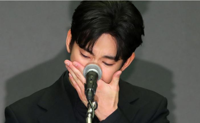 <b>김수현</b> 측 "<b>김새론</b>과의 <b>녹취</b>파일은 AI 통해 만들어진 것으로... 