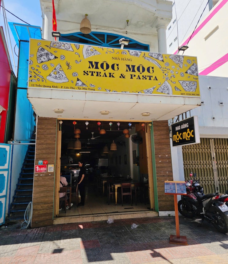  나트랑 로컬식당 위치 가격 모두 잡은 가성비 맛집 목목스테이크 후기