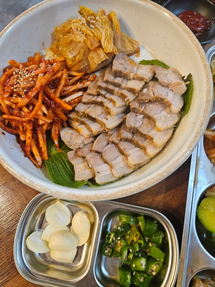  초지동 맛집 해남묵은지 보쌈한판 배부장찌개 초지점