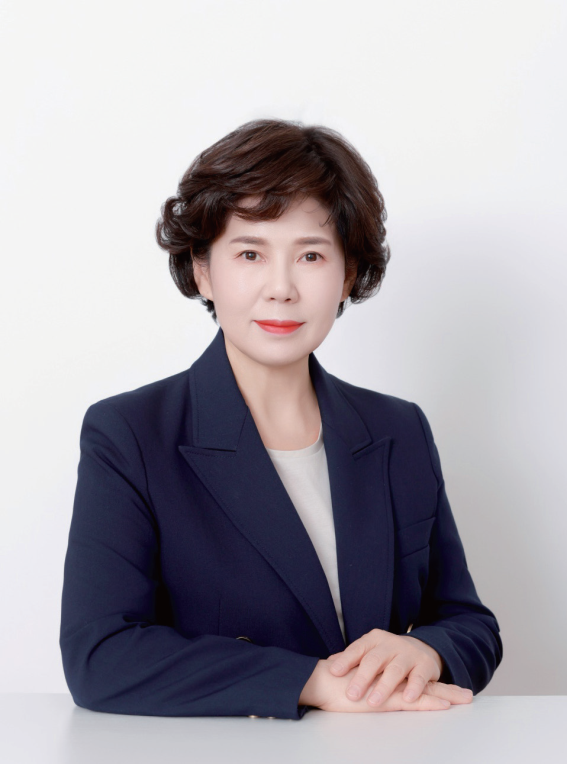  사람과 사람을 잇는 진심, 고객의 삶을 함께하다 / 화성파크로얄 공인중개사사무소 서려진 대표