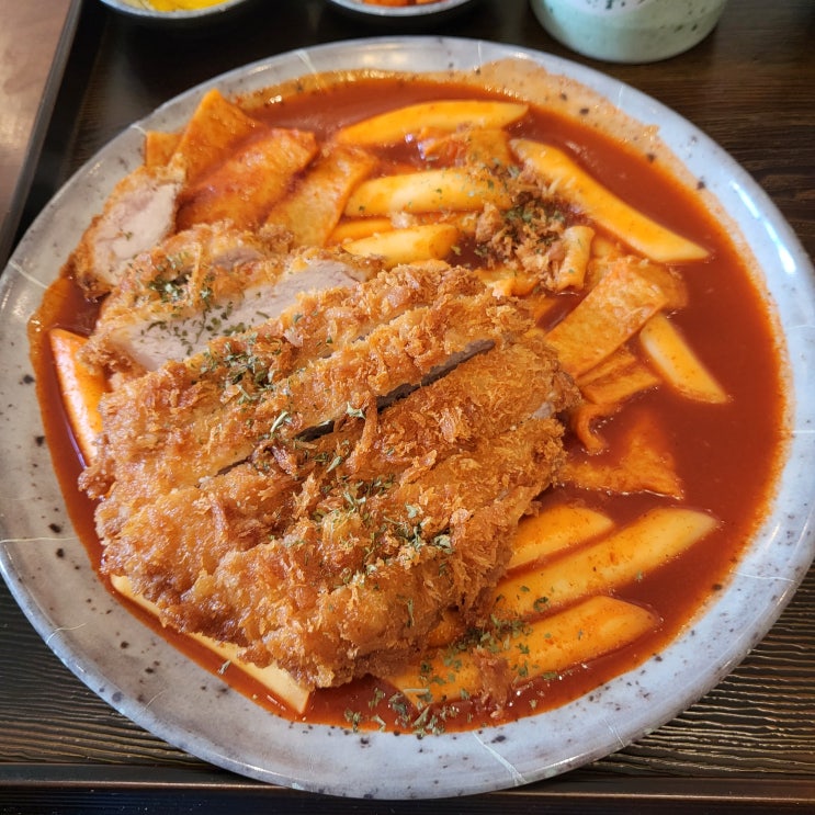안양일번가 돈까스 맛집 유미카츠 최고지. 안양일번가 돈까스 맛집 유미카츠 최고지.